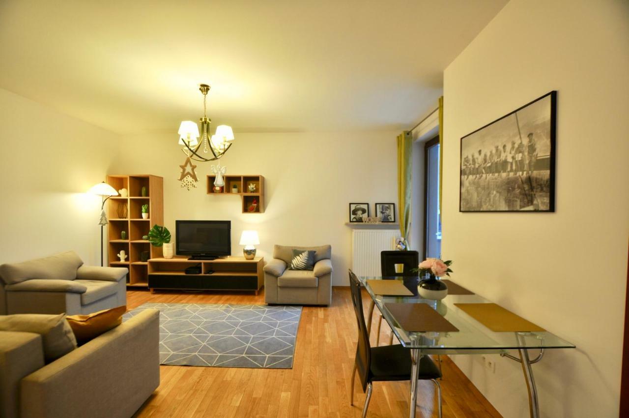 Mlociny Metro Apartment Warsaw Exterior photo