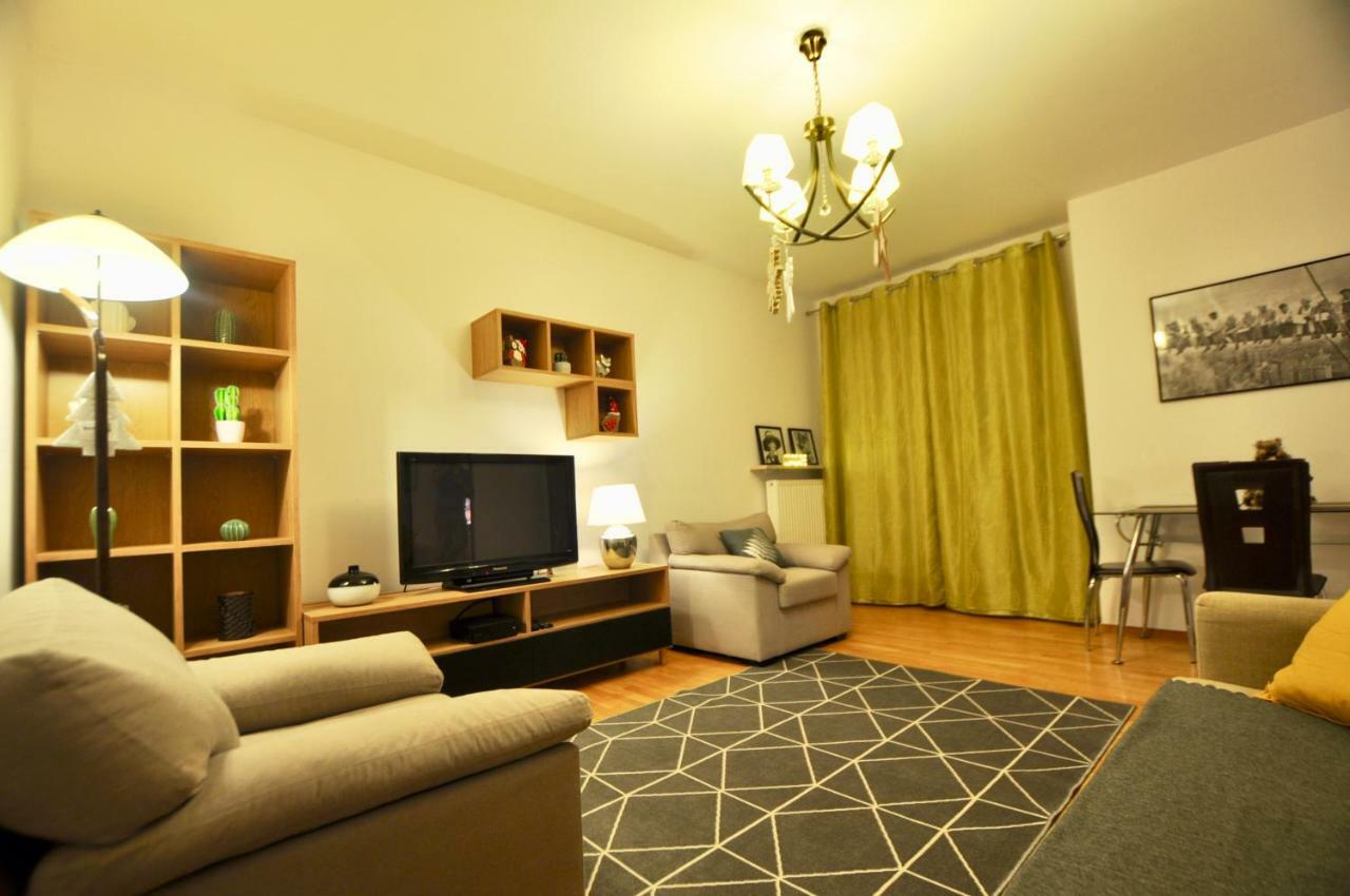 Mlociny Metro Apartment Warsaw Exterior photo